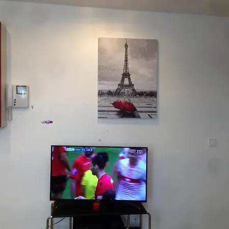 Apartament Moderne A - 45 M² - Parking Payant *